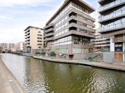 2 bedroom flat for rent in Gainsborough Studios North, 1...