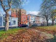 2 bedroom flat for rent in Gardenview Apartments,...