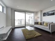 2 bedroom flat for rent in Gateway Tower, Western...