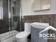 2 bedroom flat for rent in Gaysham Avenue, Ilford,...