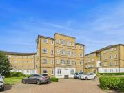2 bedroom flat for rent in Gilbert Close, Woolwich, SE18