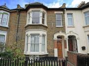 2 bedroom flat for rent in Goodall Road London E11