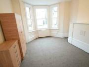 2 bedroom flat for rent in Gordon Road London W13