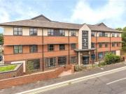 2 bedroom flat for rent in Great North Road, Hatfield, AL9