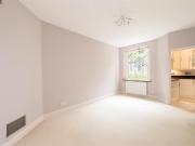 2 bedroom flat for rent in Grove End Road, London, NW8