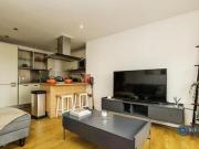2 Bedroom Flat For Rent In Guildford