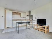 2 bedroom flat for rent in Gunwharf Quays, Portsmouth, PO1