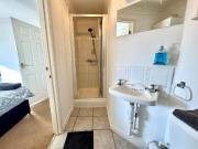 2 bedroom flat for rent in Hall House, Hall Street,...