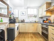 2 bedroom flat for rent in Hambalt Road, Clapham,...