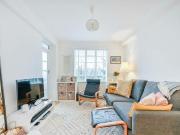 2 Bedroom Flat For Rent In Hammersmith, London