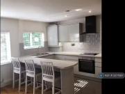 2 bedroom flat for rent in Hickling Way, Harpenden, AL5
