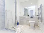 2 bedroom flat for rent in Holman Drive, Southall, UB2