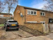 2 bedroom flat for rent in Kildonan Place, Hodge Lea,...