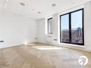 2 bedroom flat for rent in Knoll Rise, Orpington, BR6