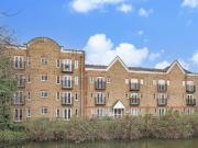 2 bedroom flat for rent in Laburnum Street, London, E2