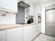 2 bedroom flat for rent in Lawrence Road, Southsea,...