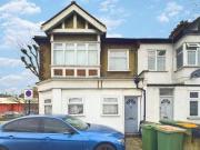 2 Bedroom Flat For Rent In London