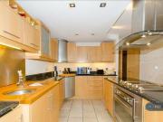 2 Bedroom Flat For Rent In London