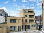 2 Bedroom Flat For Rent In London