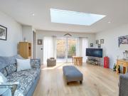2 bedroom flat for rent in Lower Richmond Road, London, SW15