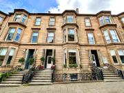 2 bedroom flat for rent in Lynedoch Place, Park...