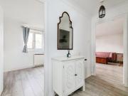 2 bedroom flat for rent in Makepeace Road, London, E11