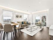 2 bedroom flat for rent in Malthouse Road, London, SW11