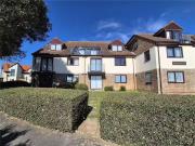 2 bedroom flat for rent in Marine Drive East, Barton on...