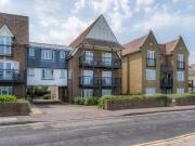 2 bedroom flat for rent in Marine Parade, Tankerton,...