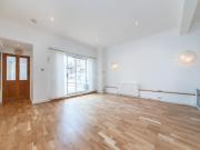 2 bedroom flat for rent in Maryon Mews, South End Green, NW3