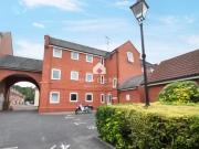 2 bedroom flat for rent in Meachen Road, Colchester,...