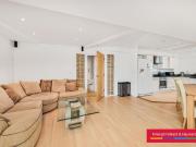 2 bedroom flat for rent in Melfield Gardens, London, SE6