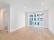 2 bedroom flat for rent in Memorial Avenue, Slough,...