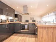 2 bedroom flat for rent in Millbrook Road East,...