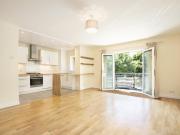 2 bedroom flat for rent in Millennium Square, London SE1