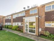 2 Bedroom Flat For Rent In Moortown, Leeds