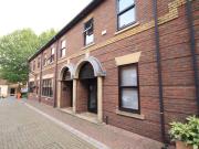 2 bedroom flat for rent in Mount Mews, Hampton Hill, TW12