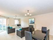 2 bedroom flat for rent in Mountbatten Close...