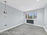 2 bedroom flat for rent in Norbury Avenue, THORNTON...