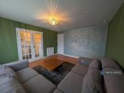 2 bedroom flat for rent in North Hillhousefield,...