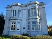 2 bedroom flat for rent in Oaklands Court, Vicarage...