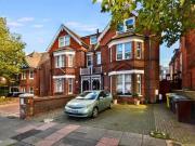 2 bedroom flat for rent in Old Orchard Road, Eastbourne,...