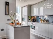 2 bedroom flat for rent in Ostro Tower, Canary Wharf, E14