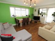2 bedroom flat for rent in Patricia Court, Welling, DA16