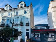 2 bedroom flat for rent in Pevensey Road, EASTBOURNE, BN22