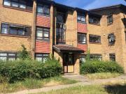 2 bedroom flat for rent in Playford Square, Luton, LU4