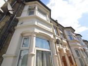 2 bedroom flat for rent in Plumstead High Street,...