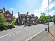 2 bedroom flat for rent in Portsmouth Road, Guildford,...