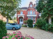 2 bedroom flat for rent in Preston Park Avenue,...