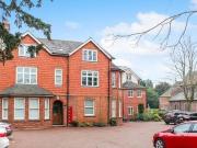 2 bedroom flat for rent in Radford Street Stone...